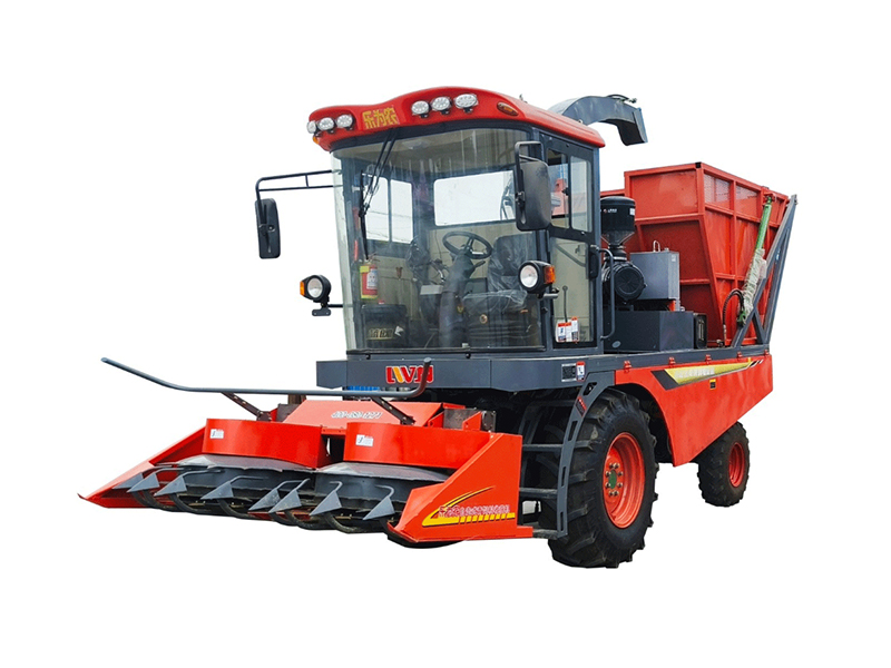 J9集团牌4QZ-2200A型自走式青饲料收获机